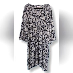 • NWT• Molly & Isadora Black & White Floral Dress - 3X